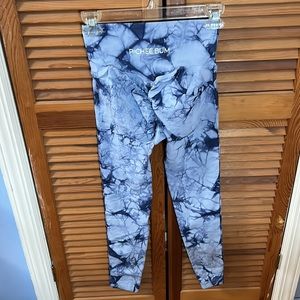Pcheebum Blue Marble Scrunch Leggings